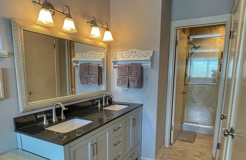 North Shore Villa | Majestic Pointe! Sleeps 8, 4 bathrooms