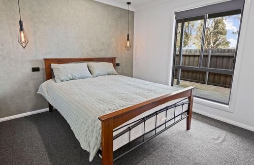 Paynesville House | Make lasting memories in this coastal haven