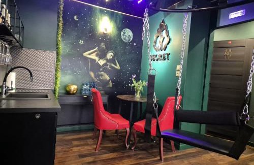 Torun Apartment | Make Love Apartament by Secret Apartament