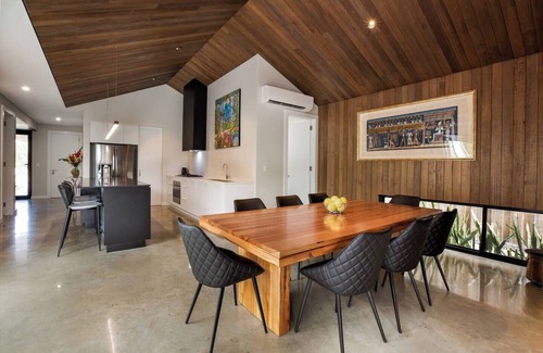 Dunsborough House | Making Memories in Dunsborough Minutes to Beaches