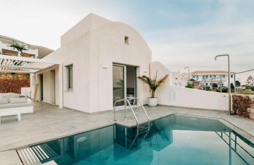 Diakofti Apartment | Makrikythera Luxury Suites - Private Pool or Hot Tub Suites