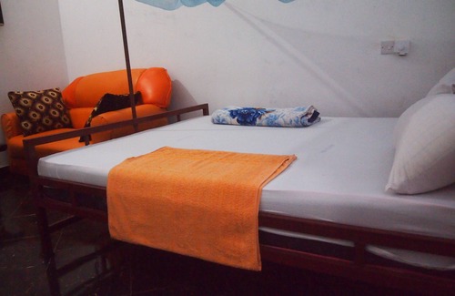 Moshi Cabin | Makuna lodge
