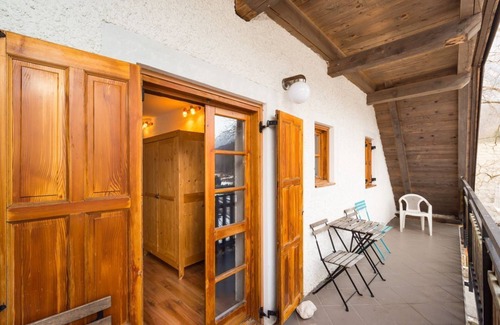 Bovec Ski Chalet | Mala Vas Chalet in Bovec is a spacious 6-bedroom apartment sleeping up to 12.