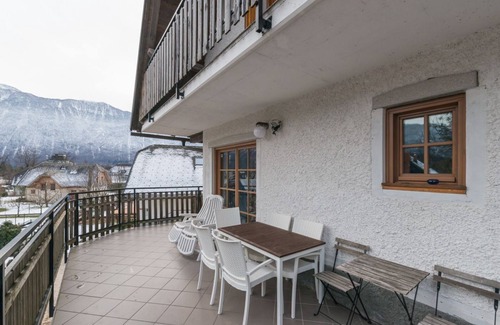 Bovec Ski Chalet | Mala Vas Chalet in Bovec is a spacious 6-bedroom apartment sleeping up to 12.