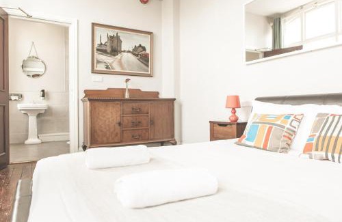 Birmingham City Centre Hostel | Malacuna Birmingham