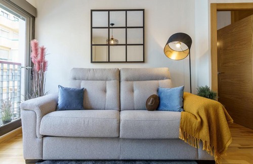 El Molinillo Apartment | MalagaSuite cozy center apartment & parking