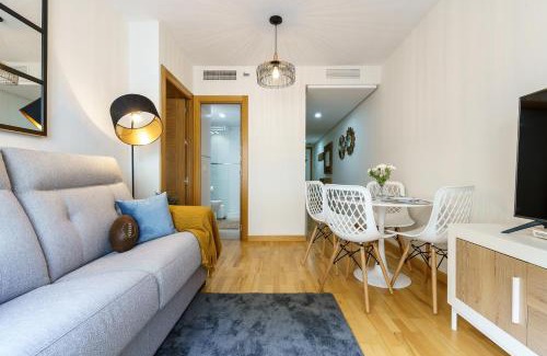 El Molinillo Apartment | MalagaSuite cozy center apartment & parking