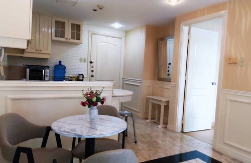 Ermita Night District Condo | Malate, Manila Baywatch Tower, Condo With Bay View