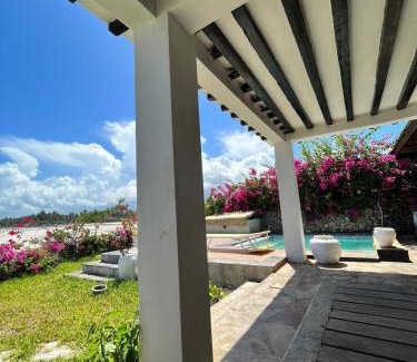 Pongwe Hotel | Malcom Ocean View Retreat