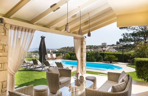 Asteri Villa | Malena Villa with Private Pool | Walking distance to beach & restaurants
