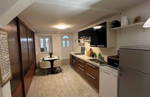 Nerezine Apartment | Mali Losinj Beautiful Sea View Ocean Suite