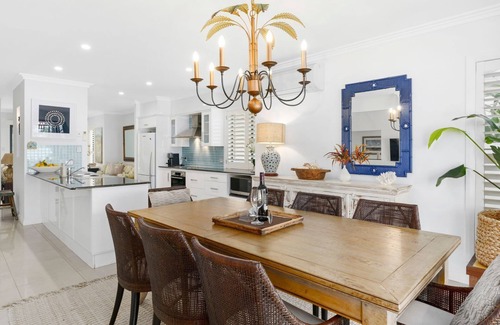Kingscliff House | Malibu Mansion at Salt