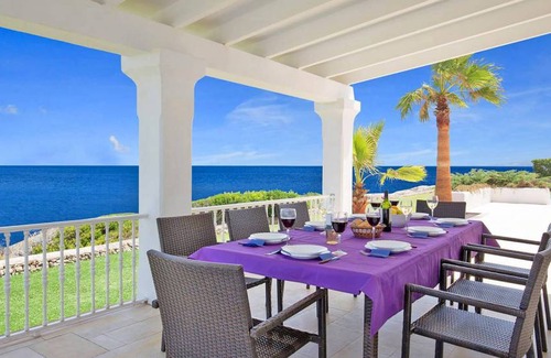 Cala Serena Villa | Mallorca Südostküste - Villa Cala Serena 4840 mit Meerblick, Pool und Internet. Wechseltag Samstag, Nebensaison flexibel auf Anfrage, Mindestmietzeit 1 Woche. - - Wenn wegen Corona / Covid 19 kein Aufenthalt im Ferienhaus möglich ist, kann vor Anreise gegen Zahlung von Euro 200,- umgebucht oder storniert werden!