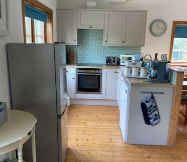 Upton upon Severn House | Malt House Cottage with River Severn view balcony