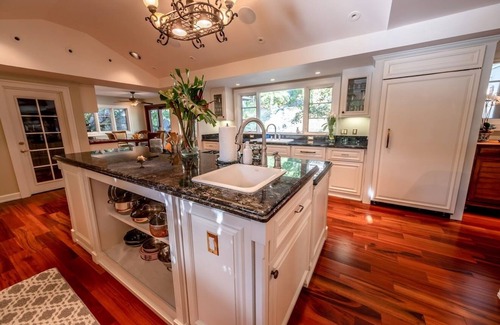 Diamond Head - Kapahulu - St. Louis House | Maluhia Estate - Surrounded by lush tropical gardens Minutes to Beaches& Waikiki