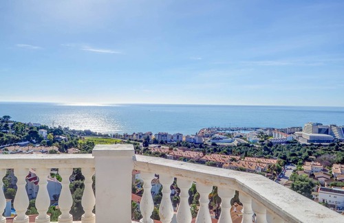 Sitges Apartment | Malvasia Sea View Attic by Hello Homes Sitges
