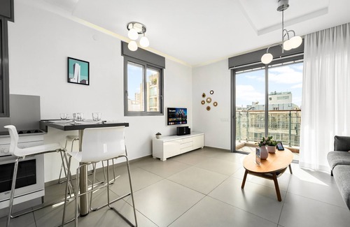 Tel Aviv Promenade Apartment | MAMAD Beach & City Center with Sea View by FeelHome