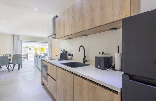 Marie Pampoen Apartment | Mambo To Be, Mambo Beach