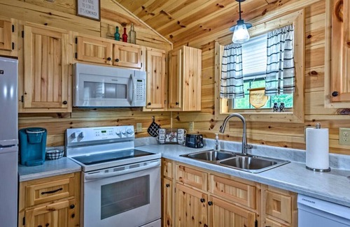 Mammoth Cave Cabin | Mammoth Cave Cabin Rentals 7 - 12.8 miles from Mammoth Cave National Park