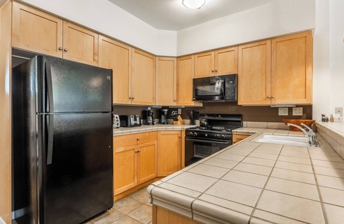 Mammoth Lakes House | Mammoth Green #210 - Nearly Ski-in Ski-Out 2 Bedroom 2 Bath, Sleeps 6 on Golf Course