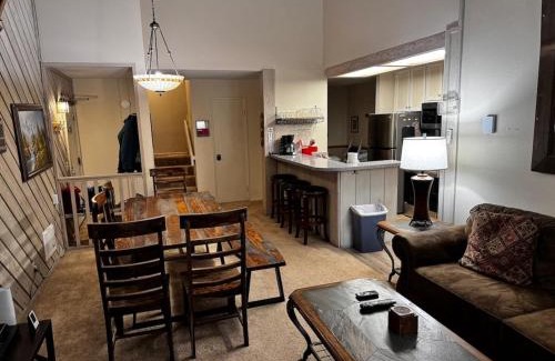 Mammoth Lakes House | Mammoth Lakes Crestview Condo #50