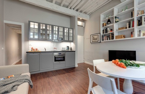 Santo Spirito Apartment | Mamo Florence - Cloe Apartment