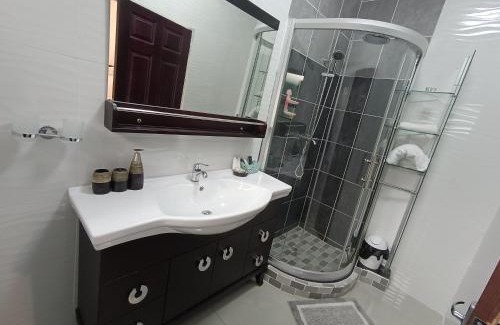 Gaborone House | Manasseh Guesthouse