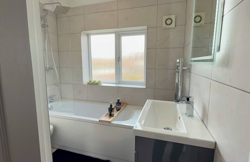 Manchester House | Manchester Home Away from Home