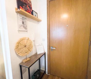 Trafford Apartment | Manchester Waterside Retreat