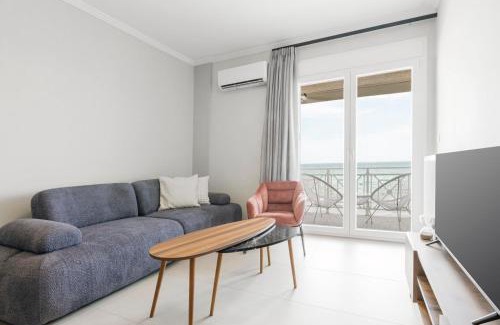 Neoi Epivates Apartment | Manda Ray Seafront Apartment Endless Blue View