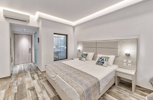 Laganas House | Mandala Seafront Suites