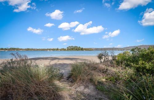 Cremorne House | Mandalay Beach House on Pipe Clay Lagoon