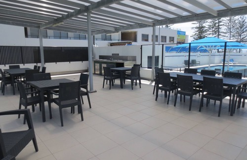 Alexandra Headland Apartment | Mandolin Beachfront Resort
