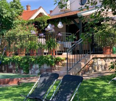 Paloznak House | Mandula House