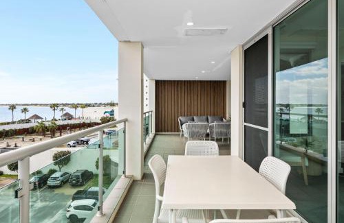 Mandurah Apartment | Mandurah 3 Bedroom Ocean View Apartment