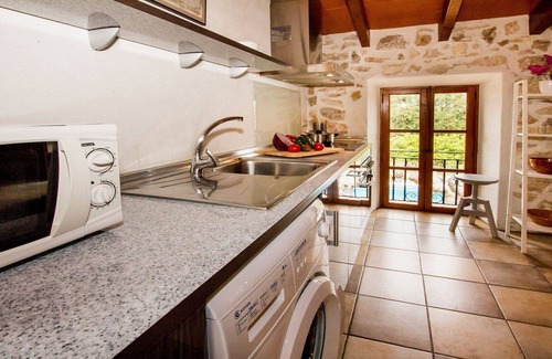Son Macia House | Manenta - Typical Mallorcan, rustic country house with child-proof pool