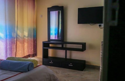Entebbe Bed & Breakfast | Mangalita Lodges Entebbe