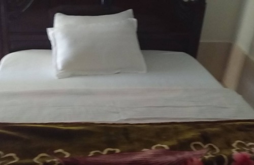 Kampala Bed & Breakfast | Mango Cottages & Recreation Center