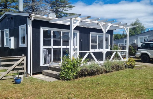 Mangakino Cottage | Mango Time Bach, Lake Maraetai
