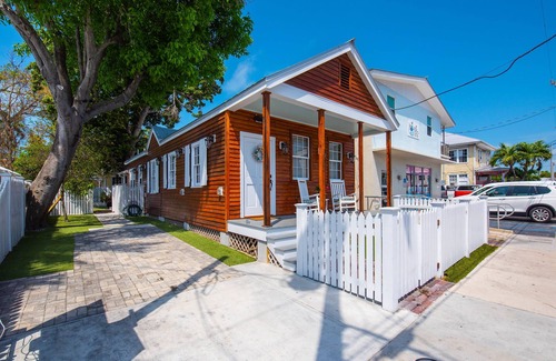 Old Town Apartment | Mango Tree Key West Cottage