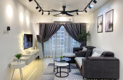 Kampung Kuala Pari Apartment | Manhattan Condo Ipoh Waterpark PoolView FREE Carpark & Netflix by PLY Home