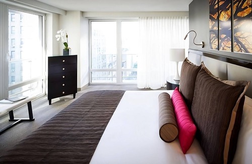 Rose Hill Hotel | Manhattan Escape! 3 Spacious Units w/Balcony! Close to Flatiron Building