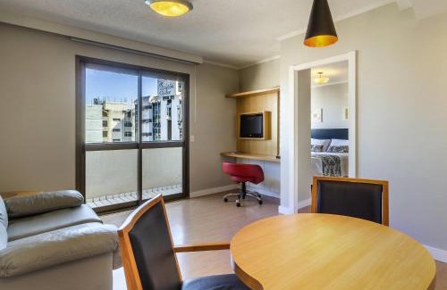 Moinhos de Vento Hotel | Manhattan Porto Alegre by Mercure - 5 minutos do Hospital Moinhos de Vento