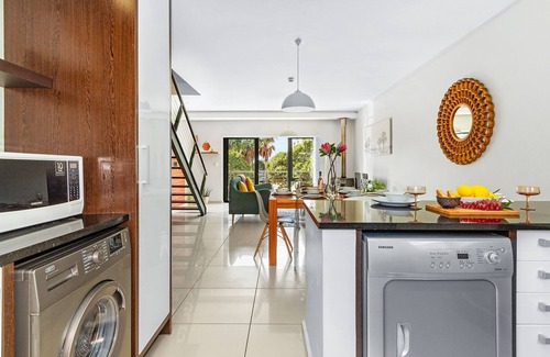 Century City Apartment | Manhattan Wharfside 301