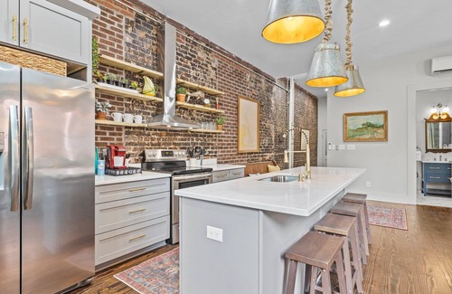 Washington House | Manifest Loft 2 in downtown historic Washington, NC