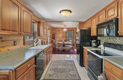 Manistee House | Manistee Cabin in Manistee