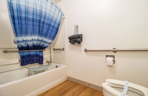 Manitou Springs Hotel | Manitou Cog Lodge Inc dba Manitou Inn