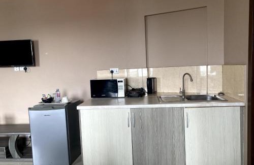 Kokomlemle Apartment | Manjaro Suites