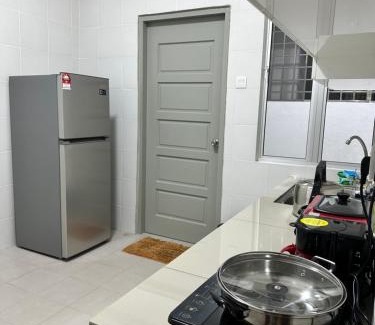 Sitiawan Apartment | Manjung Vermogen Stay-Wi-Fi+KTV(Near Aeon)