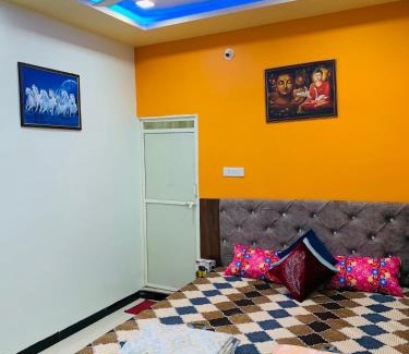 Ujjain Apartment | Manjushree Guest House